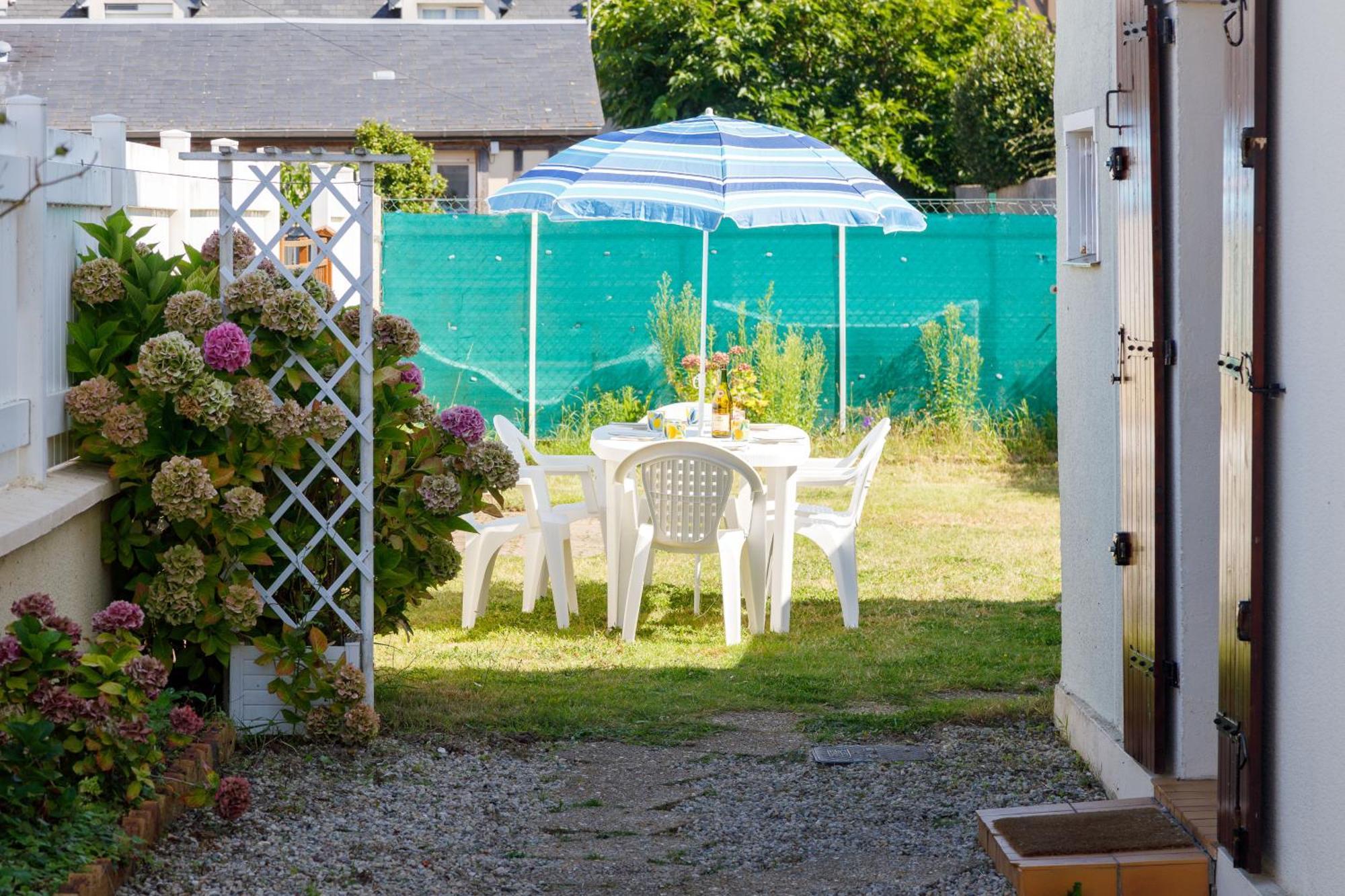 La Maison Cabourgeaise Proche Mer エクステリア 写真